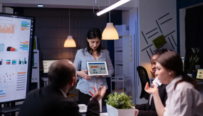 Understand Pricing, Contracts, and Flexibility